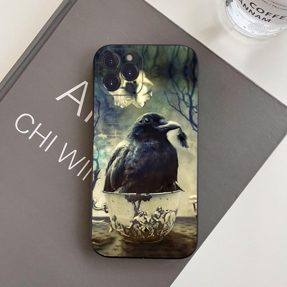 Raven Pattern Phone Case For iPhone 15 14 11 12 13 Mini Pro XS Max Cover 6 7 8 Plus X XR SE 2020 Funda Shell