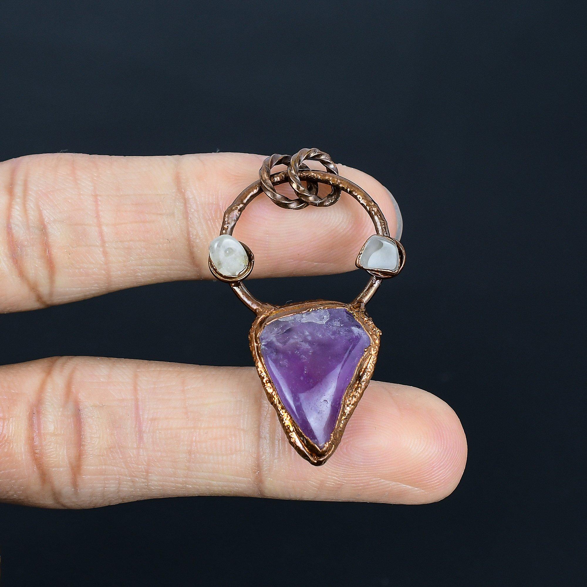 

Аметистовый кулон, Ювелирное изделие из драгоценного камня, Кулон с гальваническим покрытием из меди, Подарок для женщин, Кулон ручной работы 2.55 Inches