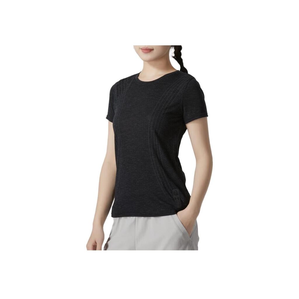 Under Armour Solid Slim Fit Crew Neck Running Sports Short Sleeve T-Shirt Women Tops Black 1375270-001