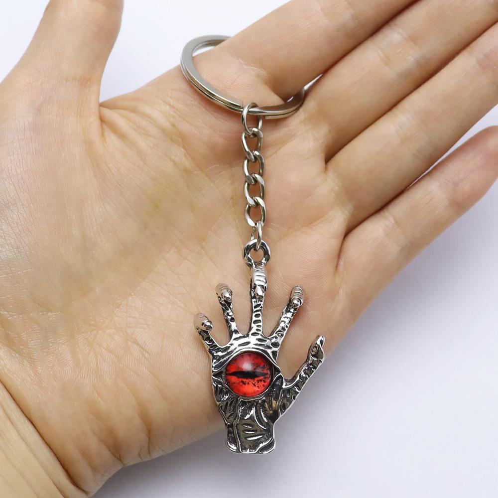 

Retro Demon Eye and Claw Keychain for Men - Trendy Pendant Accessory серебряный