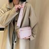 Chic Vegan Crossbody Bag Minimalist & Fashion-Forward PU Shoulder Bag for Women Simple and Versatile Small Square Bag
