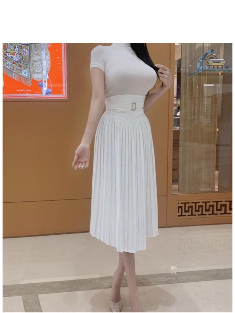 Dongdaemun Sexy Semi-Sheer Tight-Fit Short-Sleeve T-Shirt
