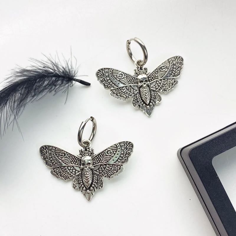 1 Pair European and American Metal Hook Earrings Retro Fashion Halloween Butterflies Skull Pendant Earrings for Women