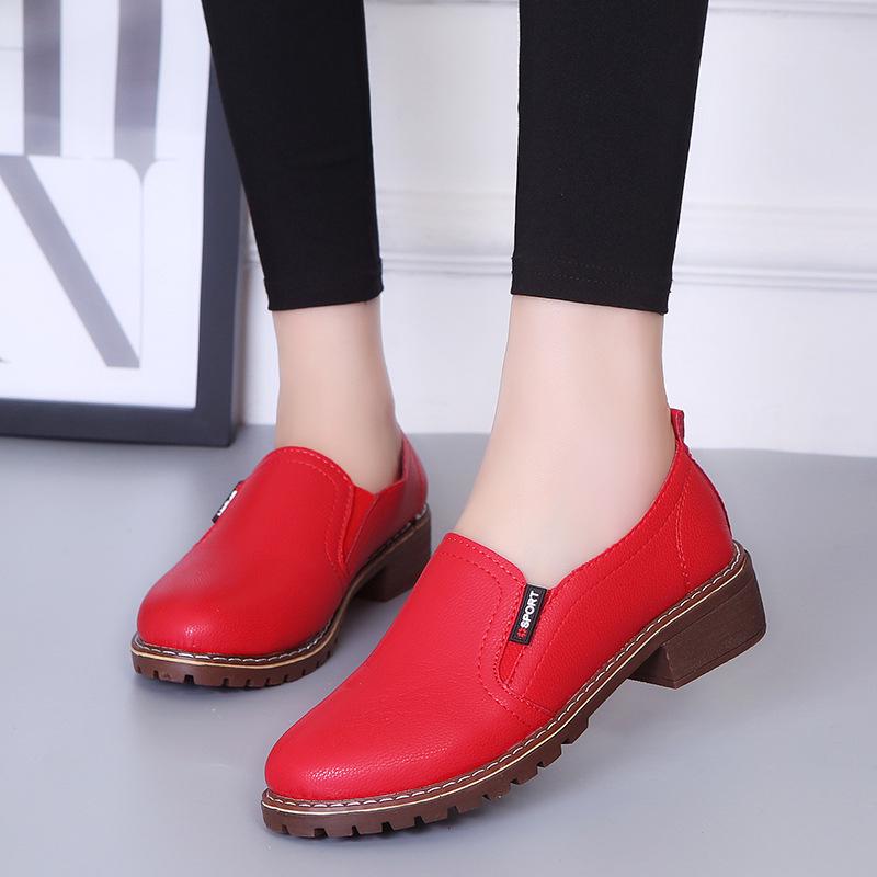 2024 Übergröße Damen Halbschuhe Leder Casual Schuhe im koreanischen Stil mit mittlerem Absatz 40