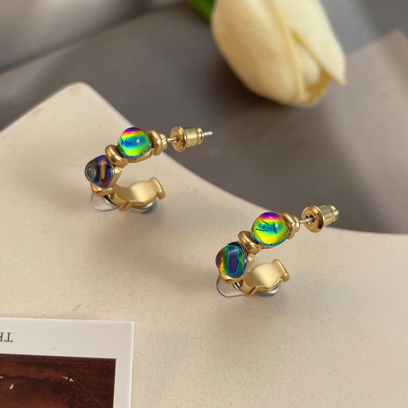 

Элегантные корейские серьги-пусеты из иризирующего серебра 925 пробы - Минималистичные, универсальные и роскошные для женщин