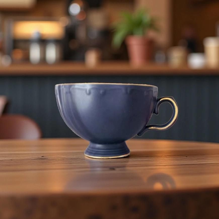 

Dream Purple Ceramic Tableware: Hand-Painted Fish Design with Gold Edges - Plates & Coffee Cups