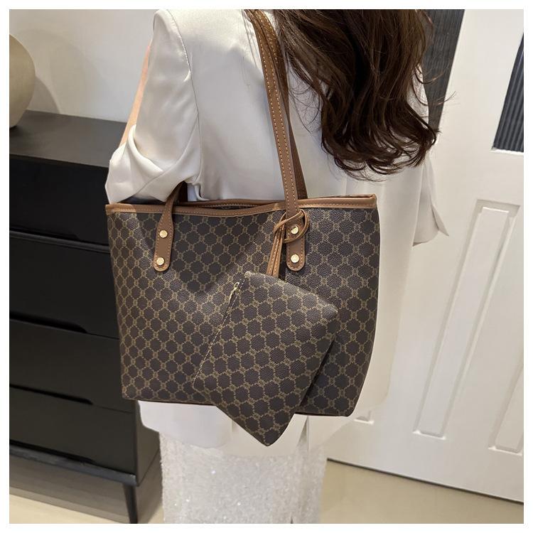 Büyük Kapasiteli Vintage Tarzlı Tote Çanta Yumuşak Suni Deri Fermuarlı Kapatmalı Günlük Kullanım Omuz Çantası