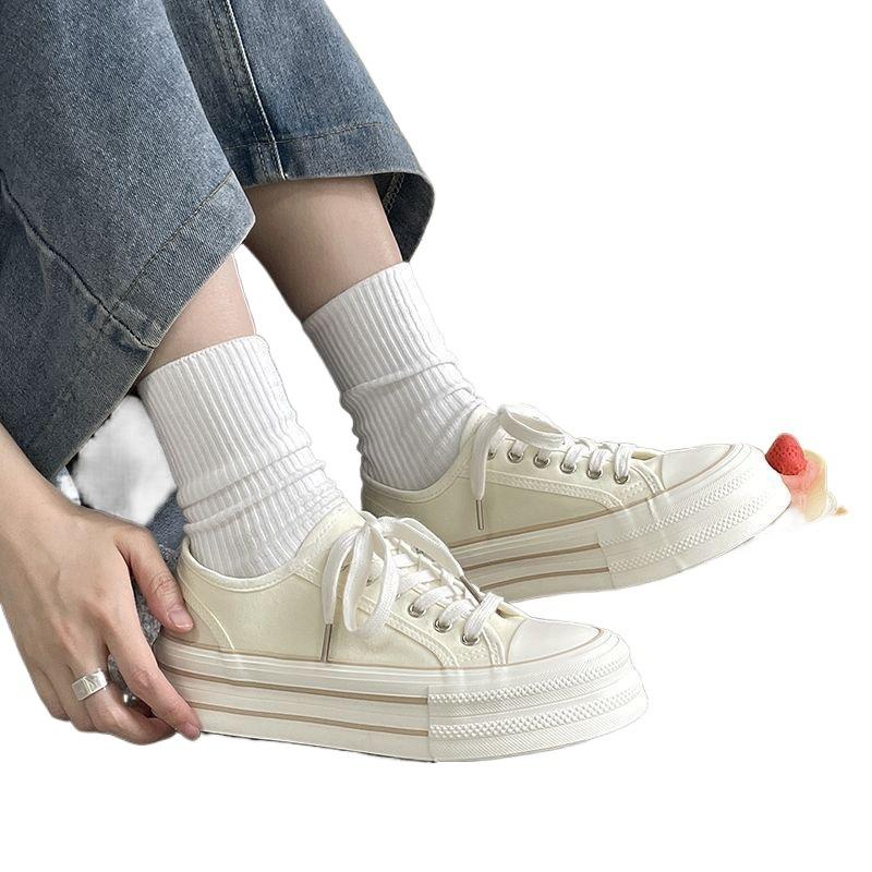 Beautiful girl's shoe shopkeeper, niche cream platform canvas shoes 2025 new little white shoes versatile design big head shoes