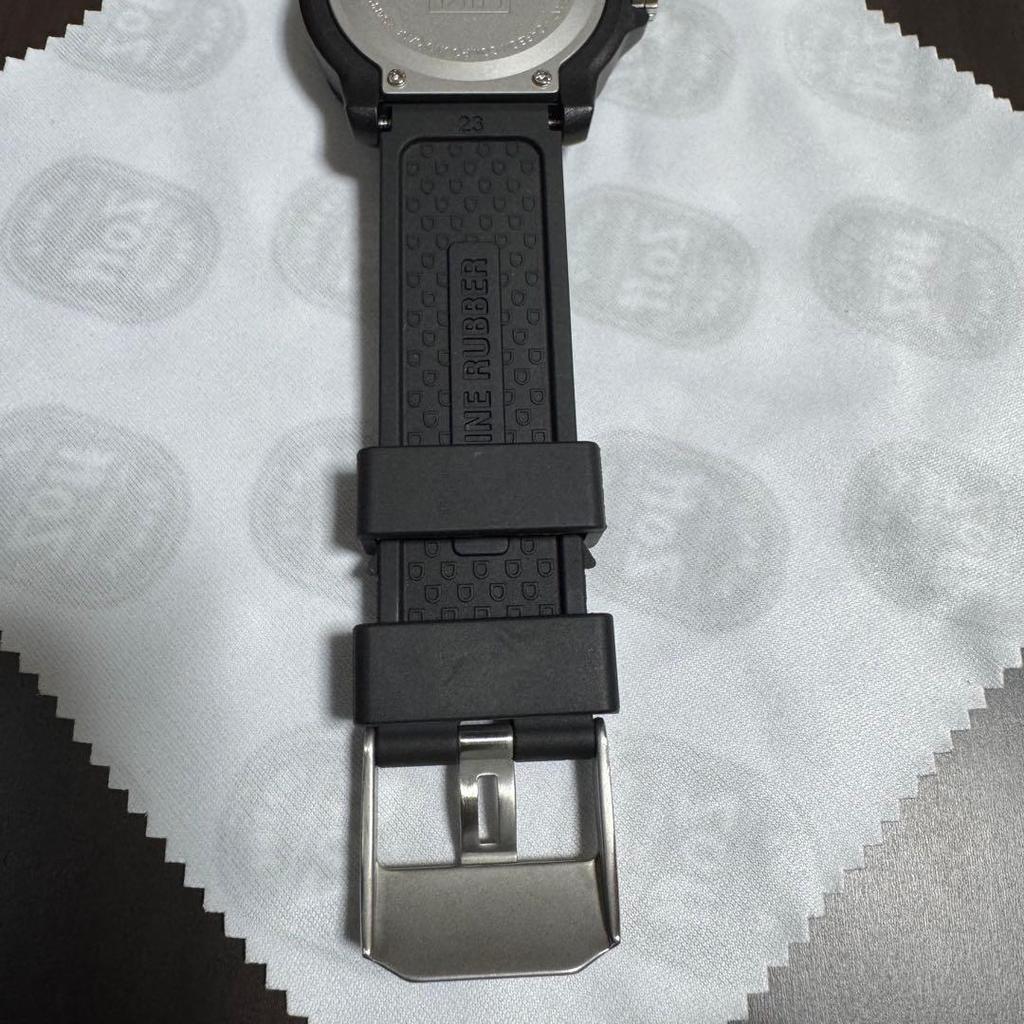 Used LUMINOX 8880 Sapphire glass
