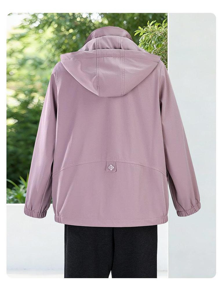 Spring Windbreaker: Stylish 2026 Loose Fit Jacket for Young, Middle-Aged, and Elderly Women