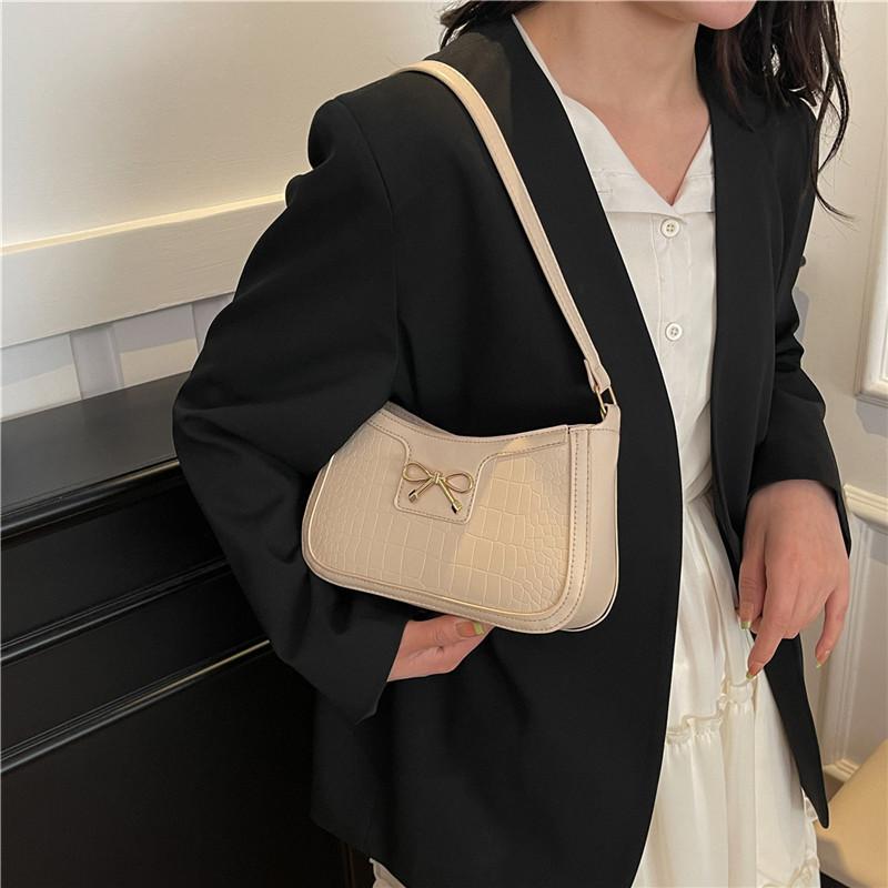 Textured Fashion Bow Portable Small Square Bag Women's 2025 New Commuter Shoulder Bag Crocodile Pattern Armpit Bag