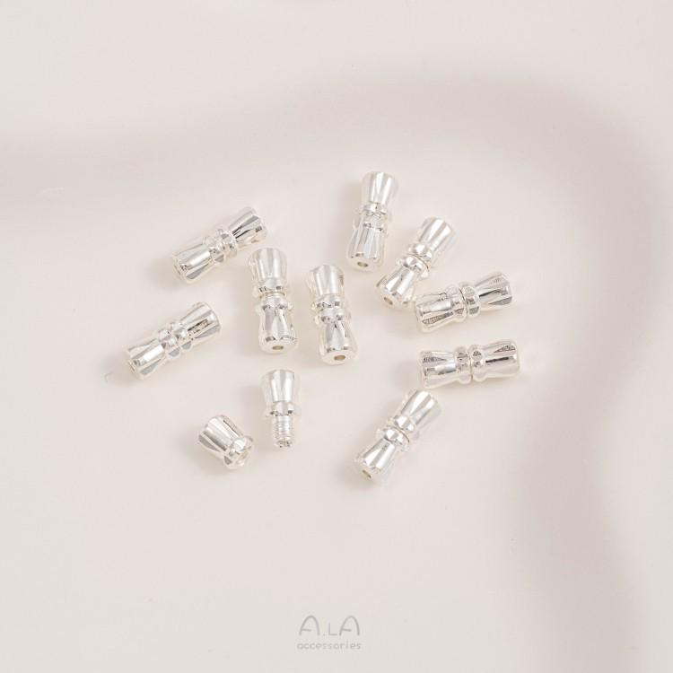 

Позолоченное 18-каратным золотом жемчужное ожерелье с винтовым спиральным замком, цепочкой с кисточкой и застежкой-бабочкой