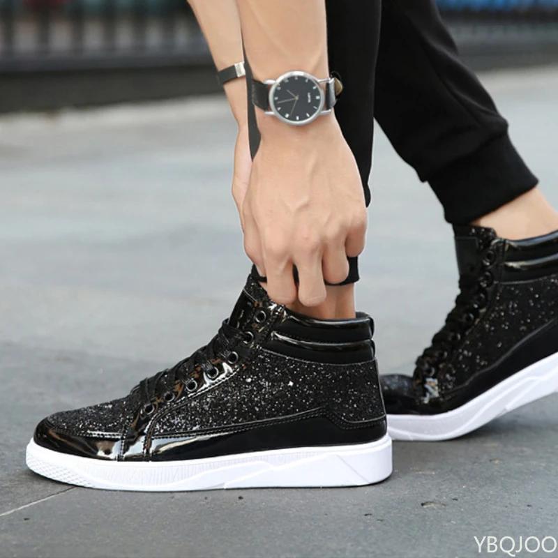Mode High-Top-Mode Herrenschuhe Glänzend Große Größe Personalisierter Schuh Golden Retro Freizeitschuhe Trendige vielseitige Herren-Sneakers Zapatos