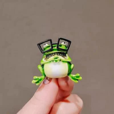 Cute Unique Glasses Frog Brooch For Women Men Personality All-Match Animal Pin Brooch  Party Jewelry Accessories Gift