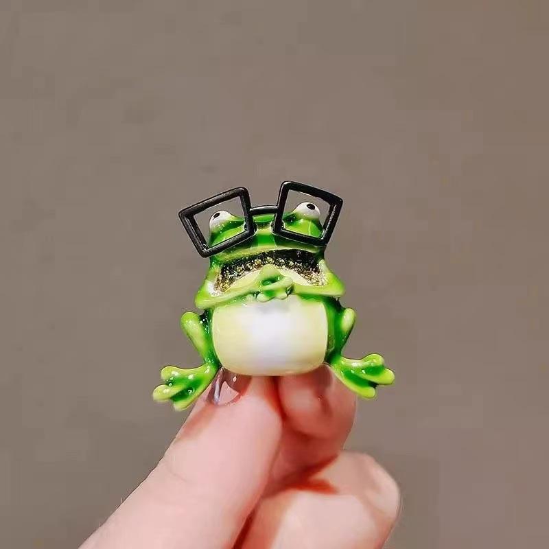 Cute Unique Glasses Frog Brooch For Women Men Personality All-Match Animal Pin Brooch  Party Jewelry Accessories Gift