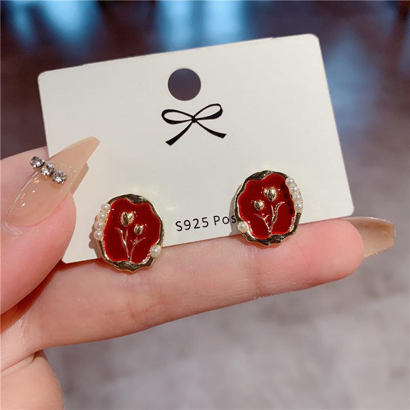 Retro Geometry Golden Color Frame Tulip Stud Earrings for Women Trendy Black Enamel Oil Flowers Earrings Fashion Jewelry Gift