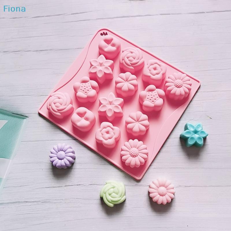 Kitchen Handmade Baking Tool Mini 14 Cavity 7 Small Flower Shaped Candy Chocolate Cookies Silicone Mold