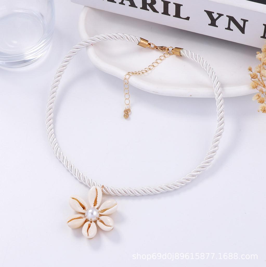 Accessories Bohemian Summer Fresh Beach Vacation Wind Hand Braided Rope Shell Pendant Ladies Necklace