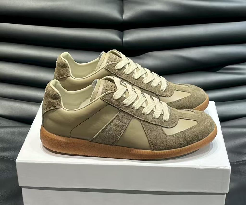 Couple's Retro Soft-soled Genuine Leather Versatile Casual Sneakers with Straps and Flat Sneakers