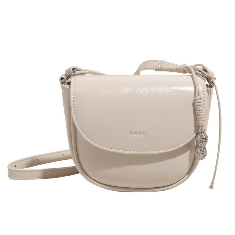 Niche design small bag women's bag 2025 new fashion spring and summer messenger bag high-end underarm saddle bag