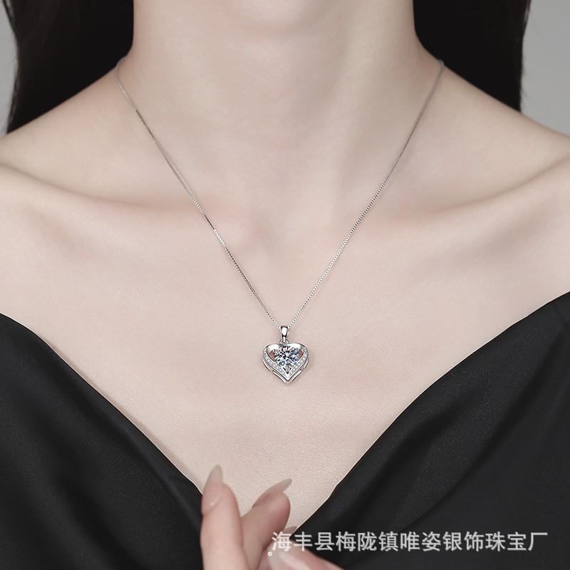 Heart Pendant Necklace 1-3CT Moissanite Chain Valentines Day Jewelry Women