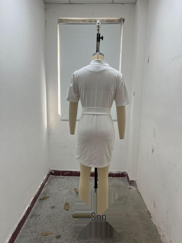 2024 Sommer Zweireihiges V-Ausschnitt Schlankmachendes Kurzarm-Anzugkleid