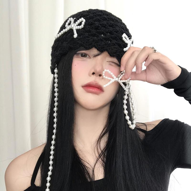 

Универсальная черная вязаная шапка с великолепным бантом и жемчужными украшениями для взрослых чёрный