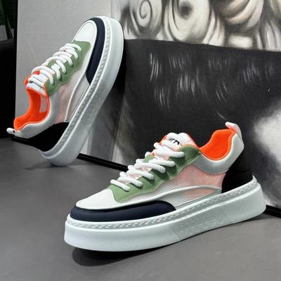 Herrenschuhe Sommer 2025 neue atmungsaktive kleine weiße Schuhe Mesh Plateau Sport Freizeitschuhe Herren trendige Marke Low-Top Board Schuhe