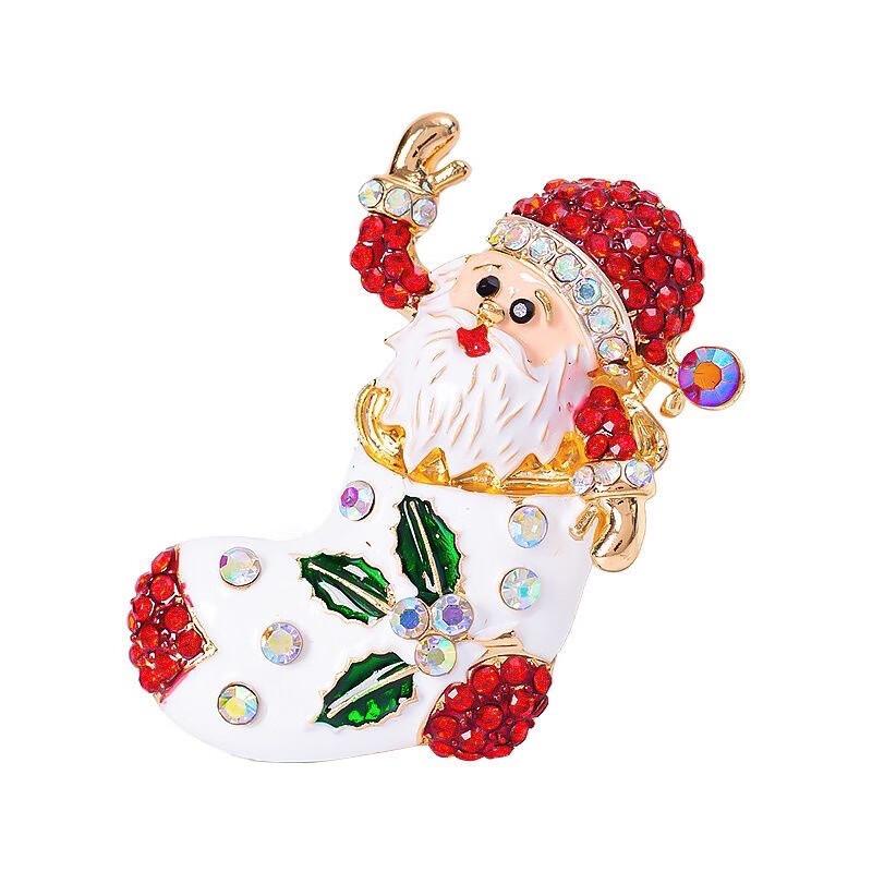 

Fumede Christmas Brooch Set