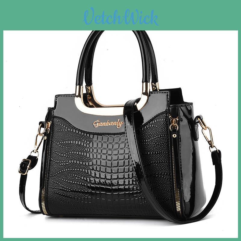 Trendy 2023 New Spring Summer Women's Fashionable Chic Atmosphere Simple Versatile Shoulder Crossbody Handbag