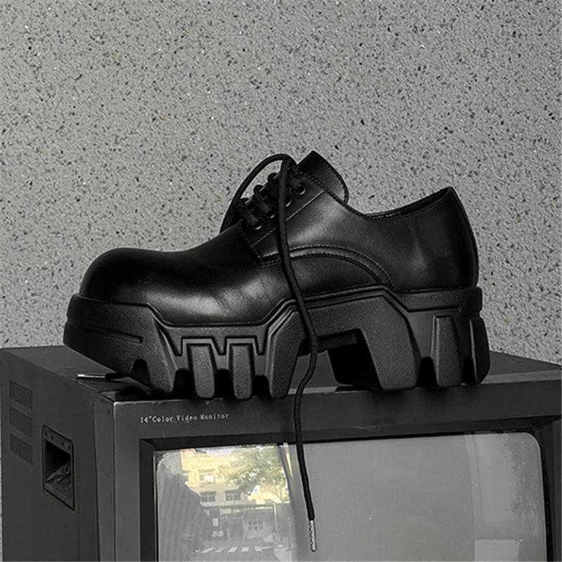 Mode Retro Tjock Sula Platå Damskor Läder Ökande All Match Casual Derbyskor Lyxiga Designersneakers Heta