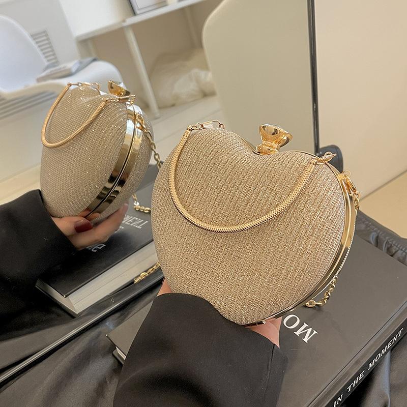Evening Clutch Bag Women Bag Shiny Handbag Heart Shape Metal Clutches Bag Fashi Chain Shoulder Crossbody Bag Luxury Lady Purse