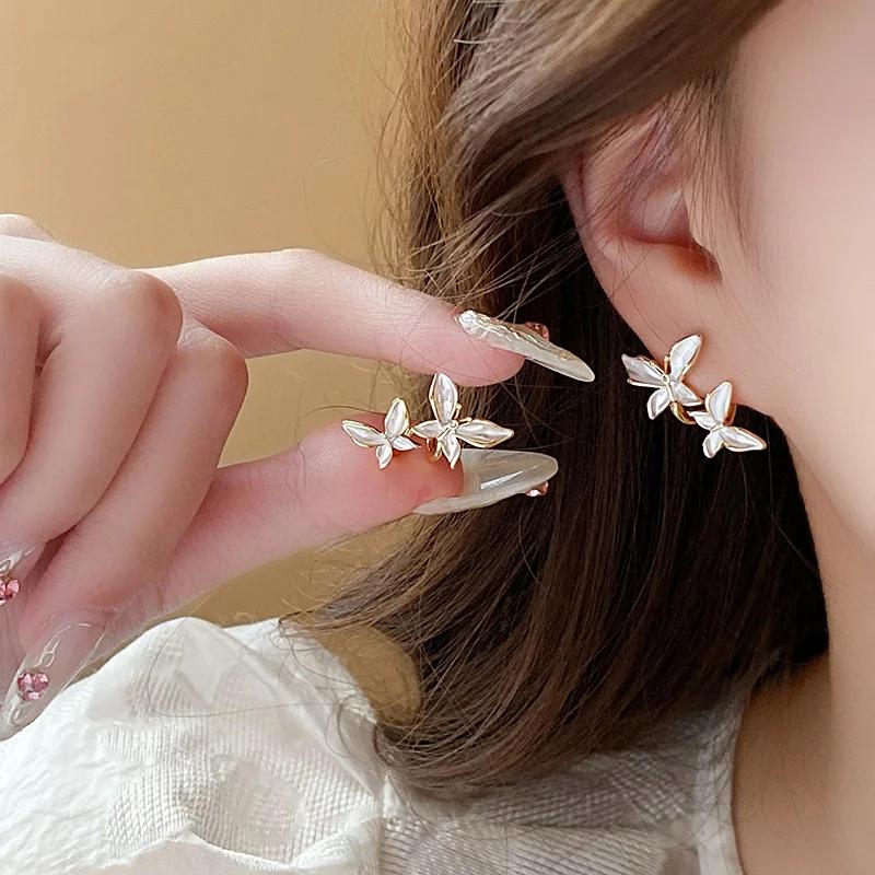 

White Color Double Butterfly Crystal Stud Earring for Women Female Sweet Zircon Wholesale Wedding Christmas Gift