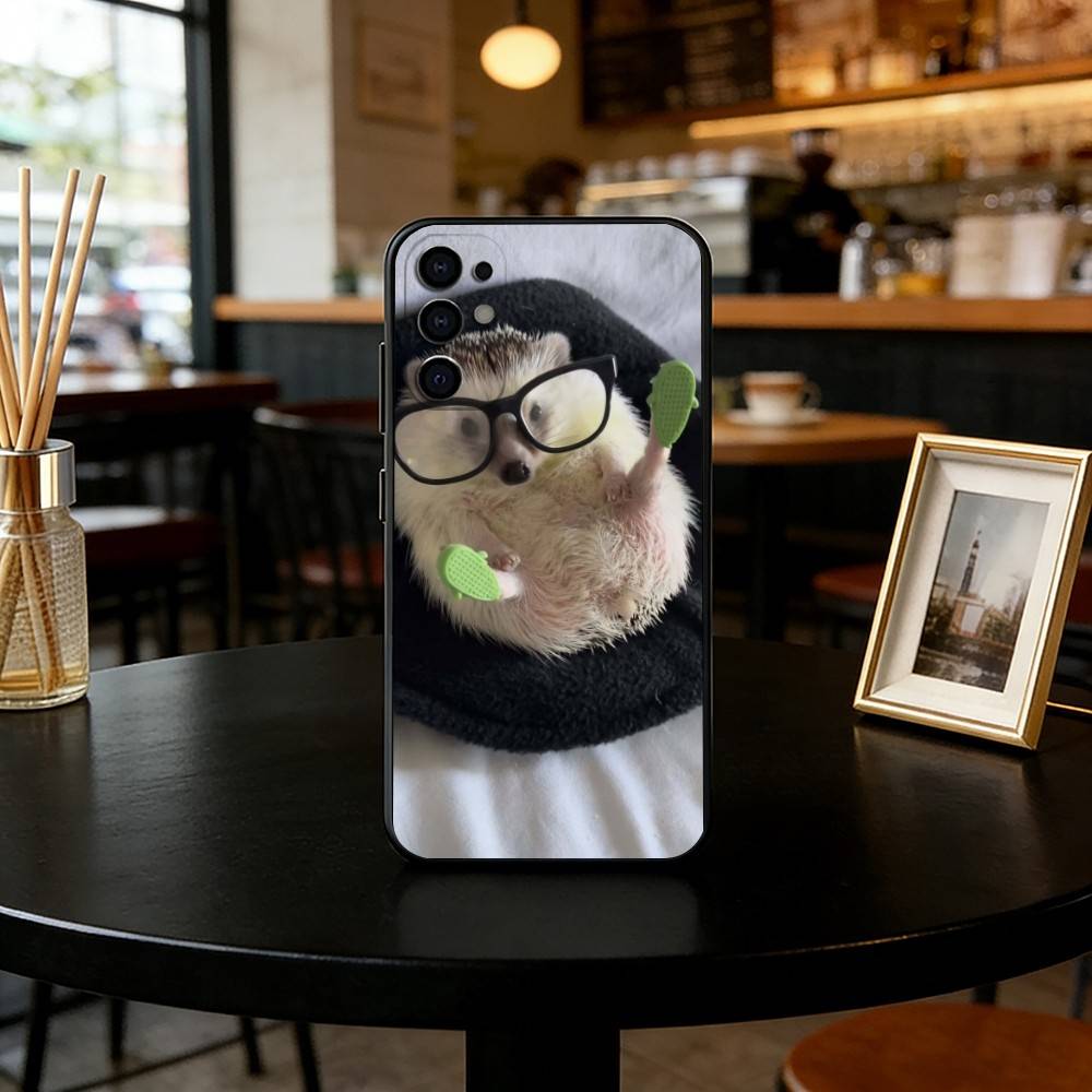 Cute hedgehog Phone Case For Samsung S25,S24,S21,S22,S23,S30,Ultra,S20,Plus,Fe,Lite,Note,10,Black Cover