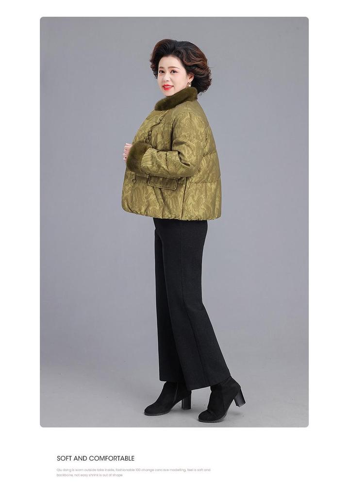 2025 New Chinese Style Winter Down Jacket for Middle-Aged and Elderly Women