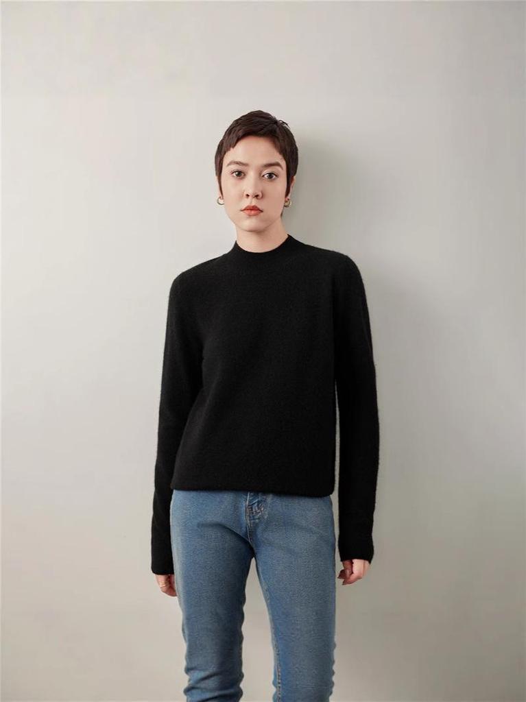 Twelve-Needle Women's Soft Cashmere Round-Neck Sweater: Warm Versatile Winter Knitwear