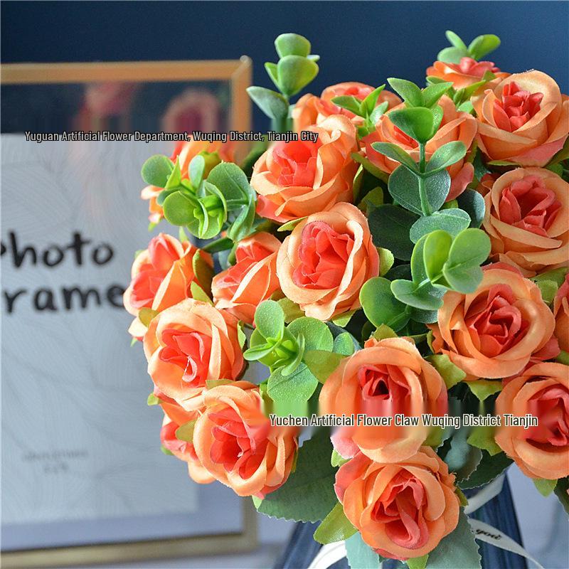 Gold Diamond Rose Bouquet: Elegant European Floral Arrangement for Brides