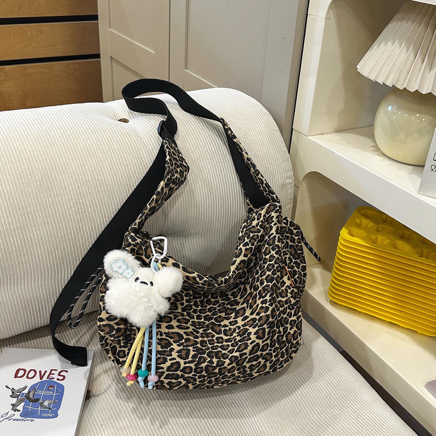 

Women s High-End Leopard Print Large Capacity Canvas Crossbody Bag for Autumn/Winter One Size