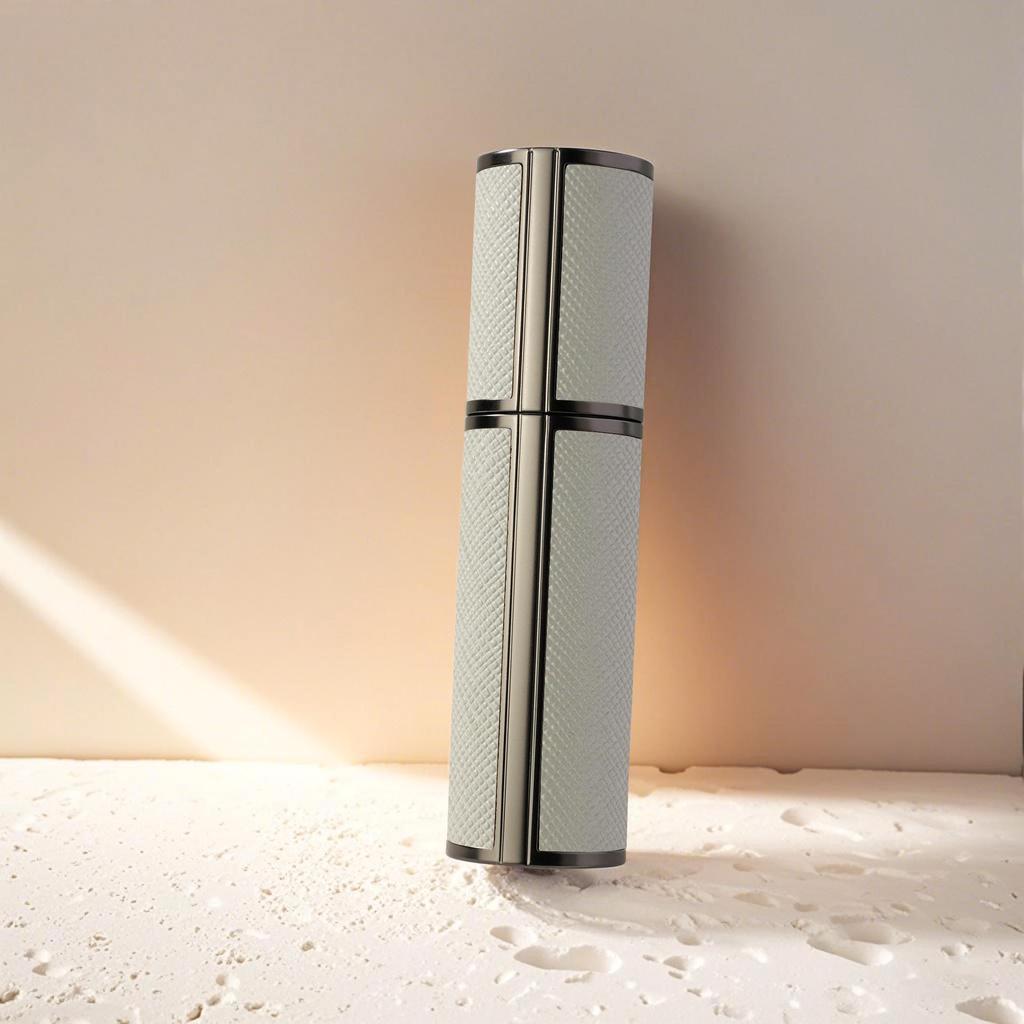 Luxury 5ml Travel Perfume Bottle with Leather Base - Leak-Proof Spray Design