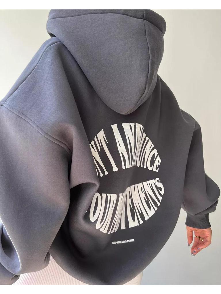 Damska bluza z kapturem i nadrukiem liter, z długim rękawem, na co dzień