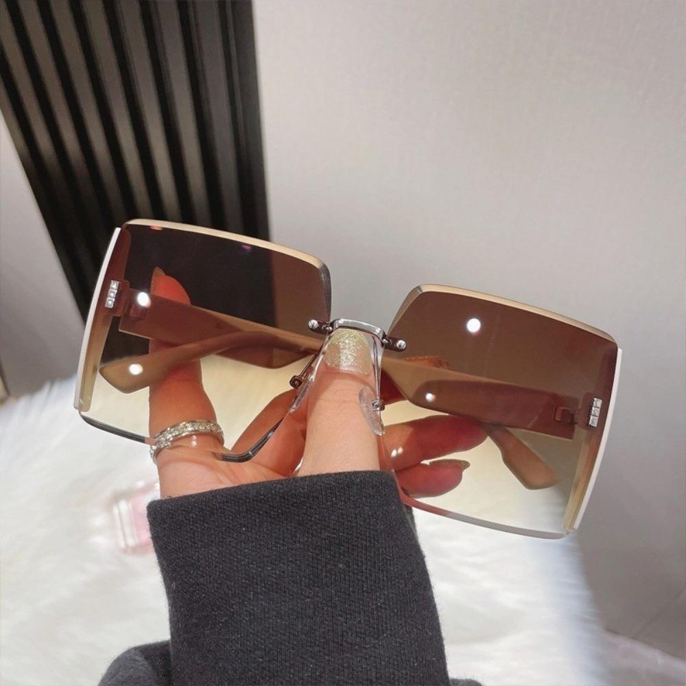 Korean Sunglasses for Women UV400 Anti Radiation Glasses Aesthetic Sunglass Shades for Women