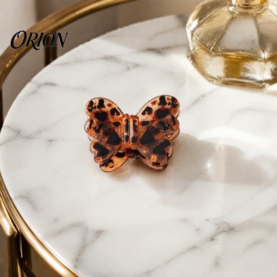 Non-slip Hair Accessories Magnetic Clips for Women Girls, Butterfly Shape Strong Hold Non Slip Gentle Styling Claw Clips, Seamless 2-in-1 Clip