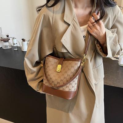 Retro Bag Season New Niche Trendy Shoulder Bag 2025 Autumn Bucket Bag Premium Casual Messenger Bag