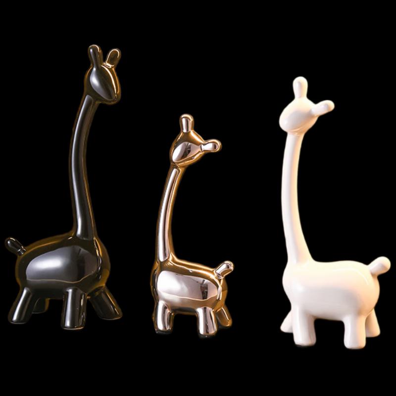 Light Luxury Ceramic Deer Family Statue