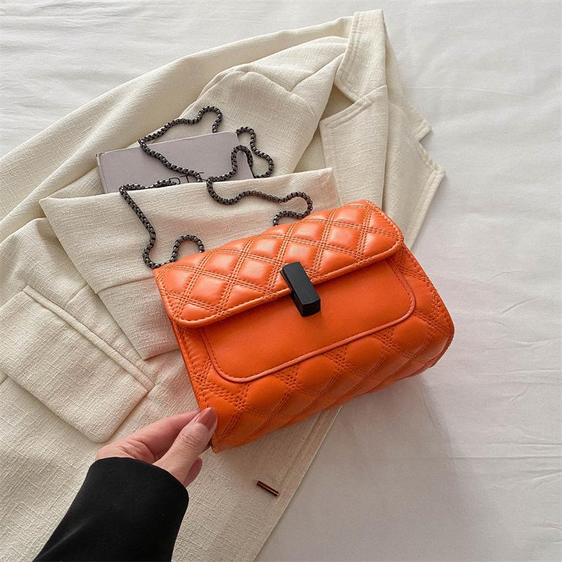 

Rhombus embroidery thread temperament lock chain small bag women s 2025 spring new versatile ins messenger bag small square bag оранжевый