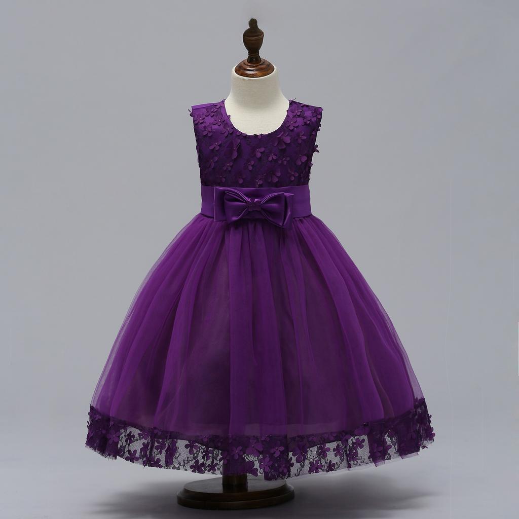 Barnklänning Bröllopsklänning Prinsessklänning Damföreställning Spetsklänning Flickklänning Klänning