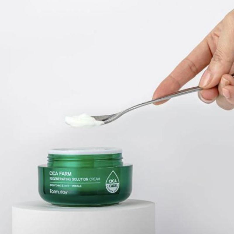 FARM STAY Cica Farm Regenerating Solution Toner 200ml