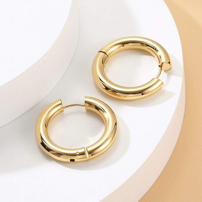 Chic French-Inspired Stainless Steel Round Earrings: Exquisite Niche Design