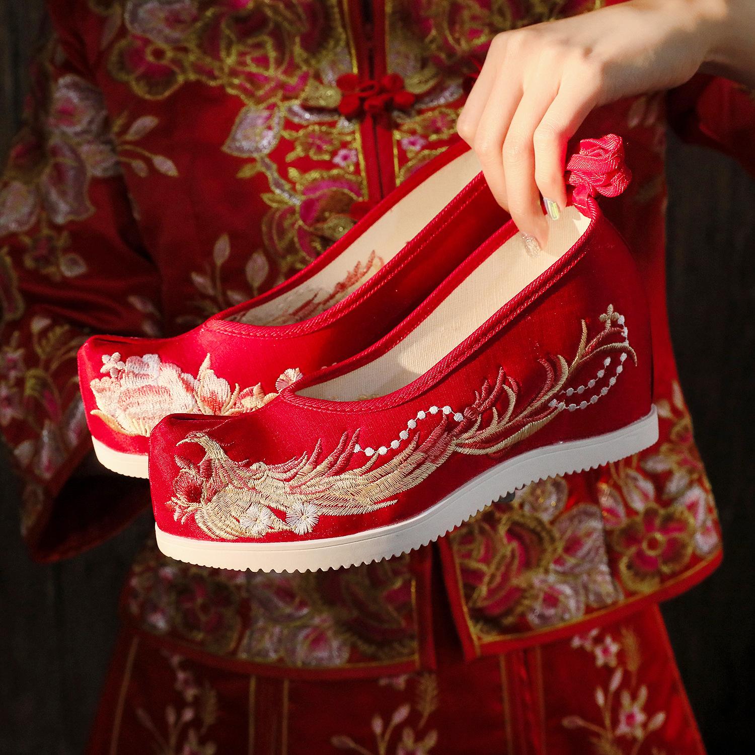 

Вышитые туфли с бахромой Туфли ханьфу Старинные свадебные туфли в китайском стиле Сюхэ Увеличение внутренней высоты 41