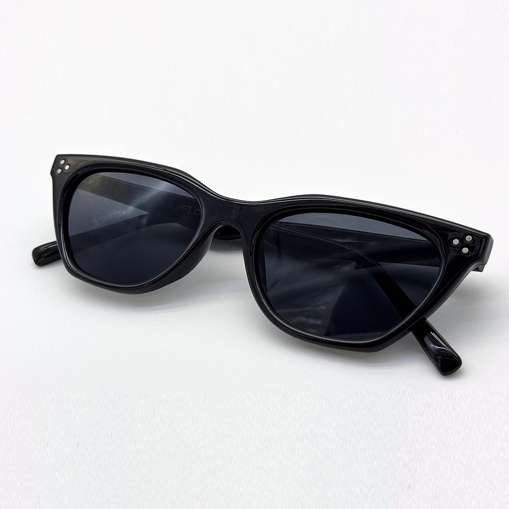 Lapeullolida Vita Black Sunglasses